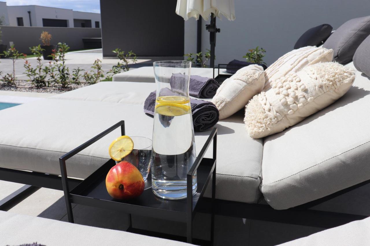Meerbrise - Luxury Villa Banjole Exterior foto